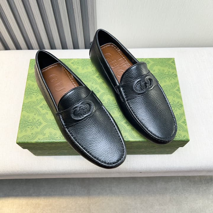 Gucci Premium Leather Loafers in Black Embossed Leather