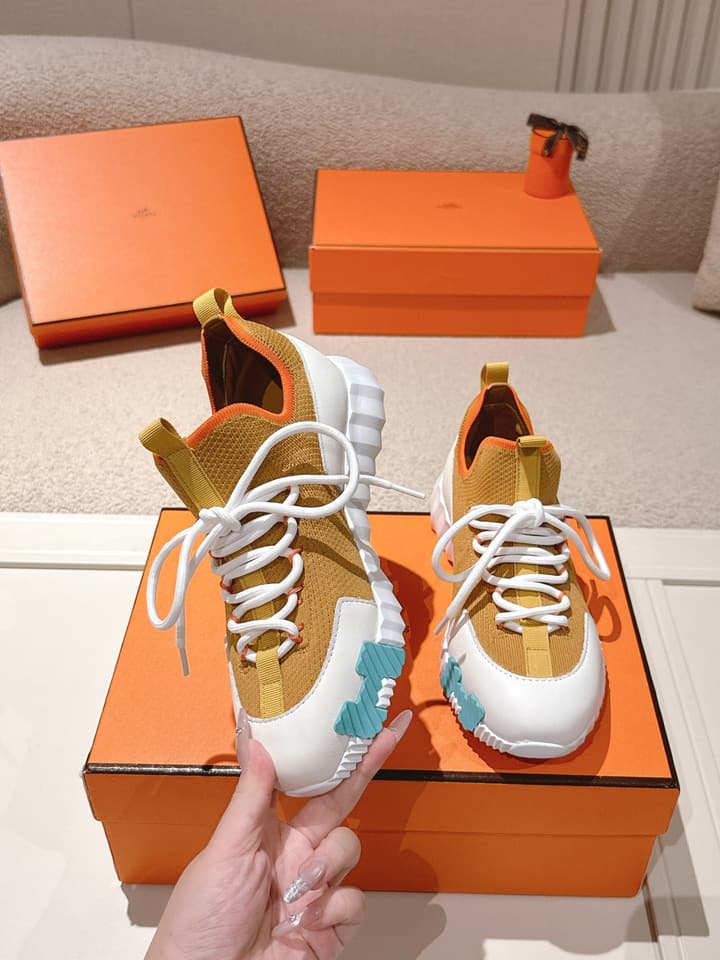 Hermès Classic Couple's Casual Sneakers in All Black