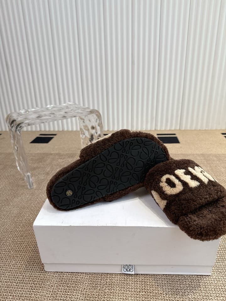 Loewe Classic Autumn/Winter Wool Slippers in Black With White Text