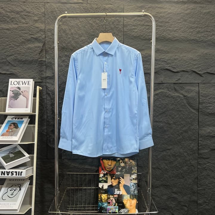 AMI Paris Classic Satin Shirt – 25FW in Sky Blue