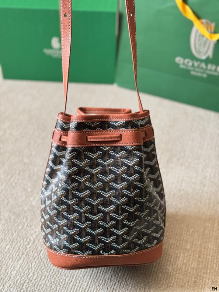 Goyard Bucket Bag in Black