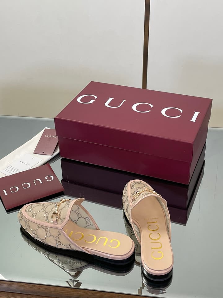 Gucci Crystal GG Patent Loafer Mules – 2025FW in Beige Crystal Gg