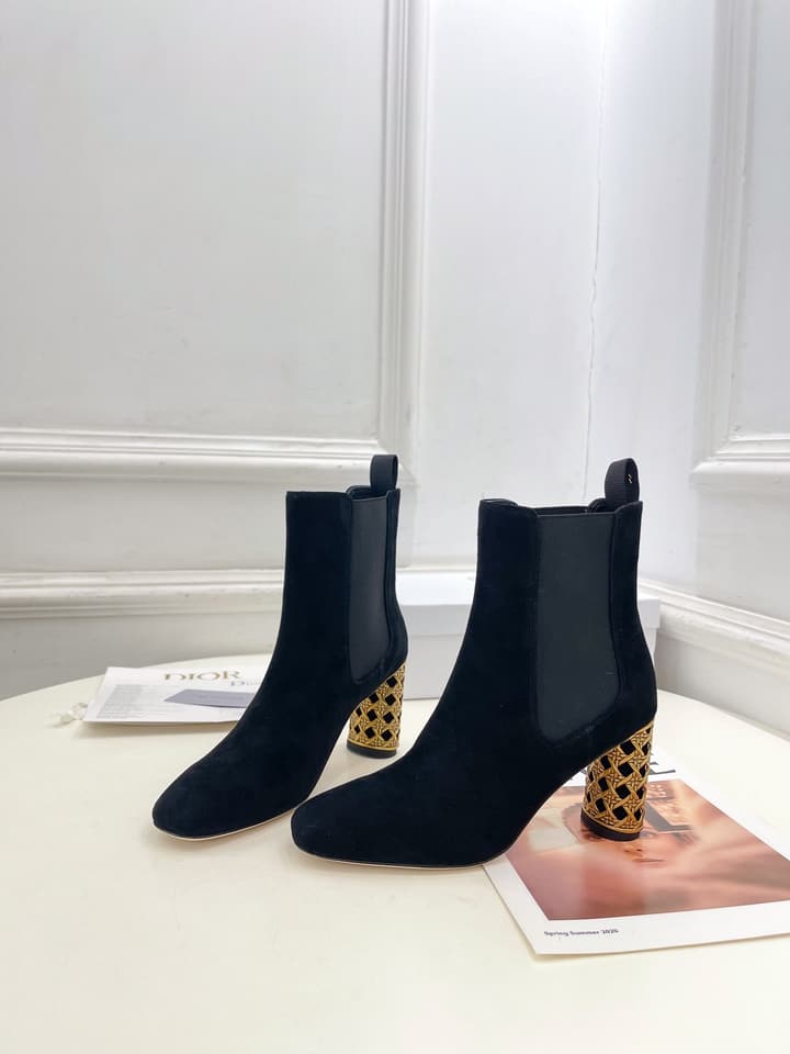 Dior Metallic Cannage Cylindrical Heel Chelsea Boots – 2024 in Black Suede With Gold Cannage Heel