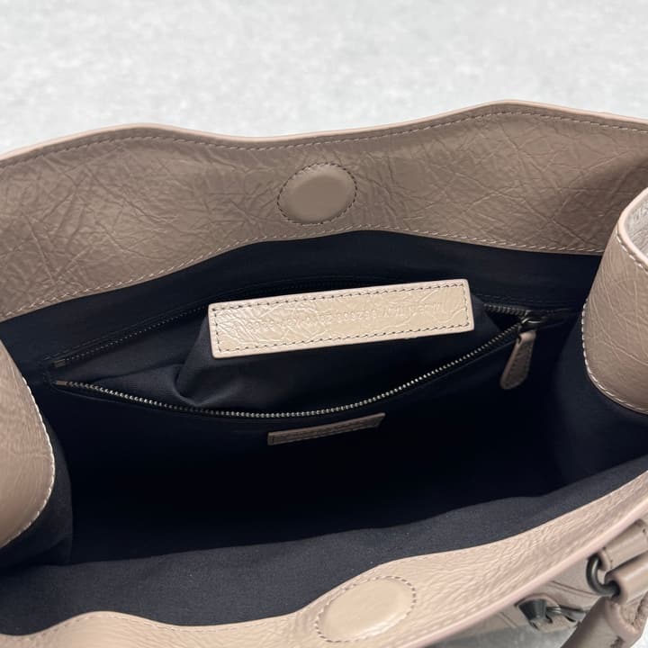 Balenciaga Le City Tote in Sesame – Small in Sesame