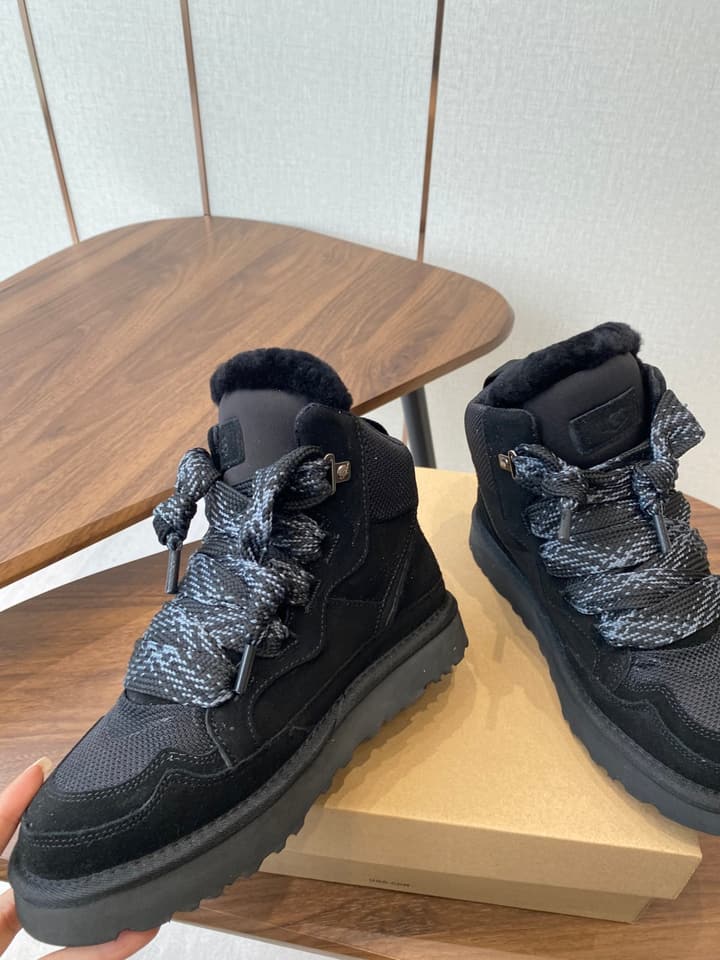 UGG Knitted Shearling Snow Boots in Black Suede