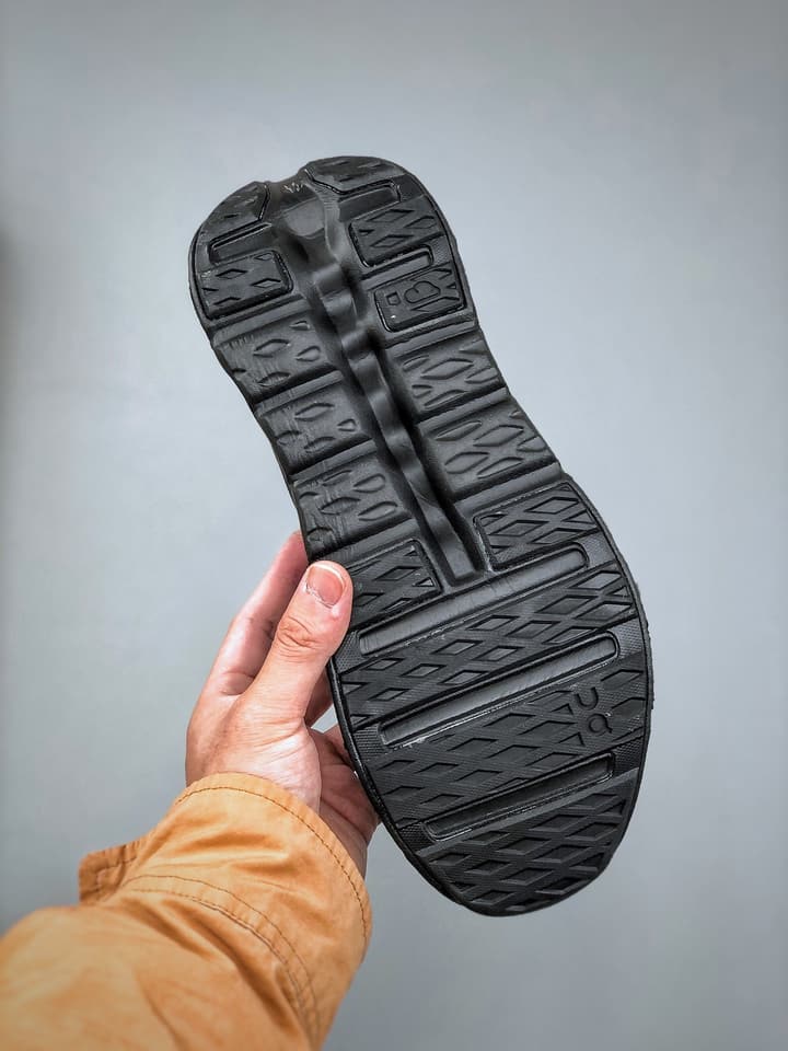 On Cloudtilt Running Shoes