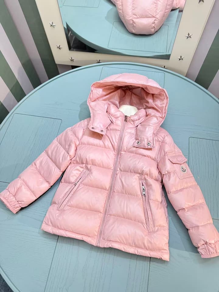 Moncler Kids Puffer Jacket – 2025 Collection in Light Pink