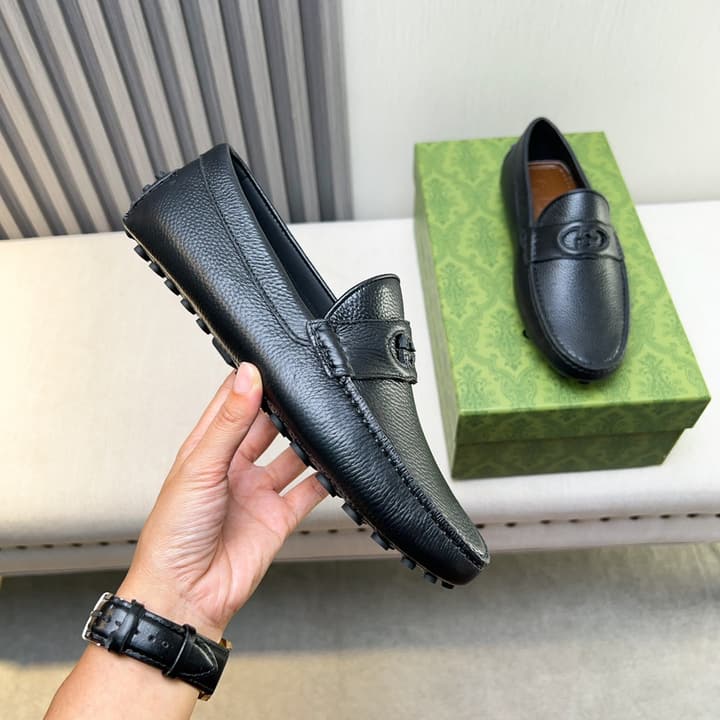 Gucci Premium Leather Loafers in Black Embossed Leather