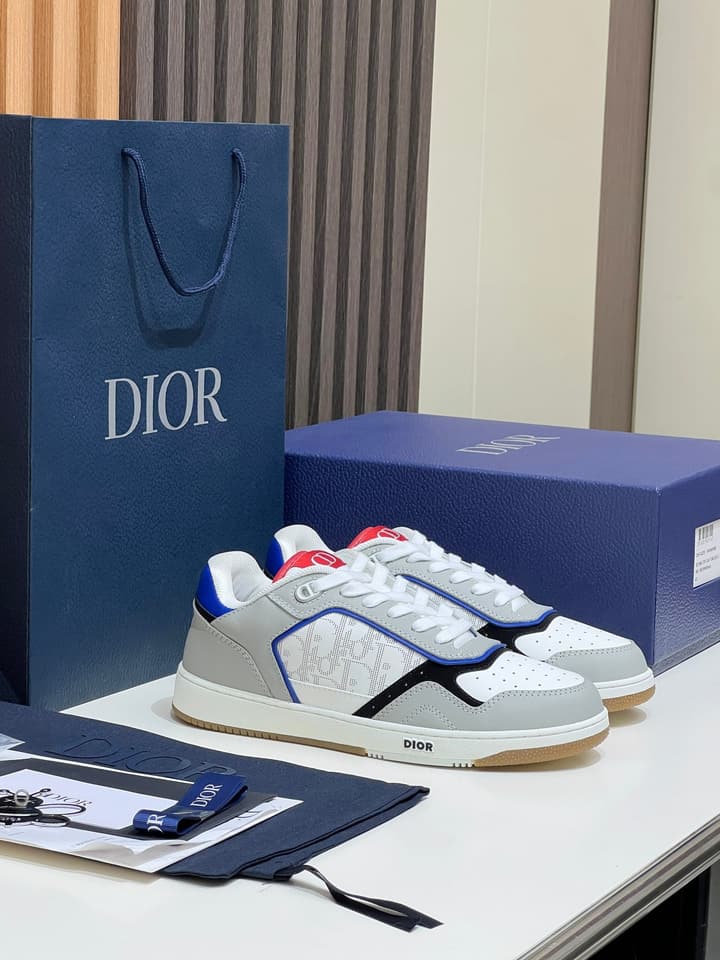 Dior B27 Unisex Sneakers – 2025 Collection in Beige With Dark Green Accents