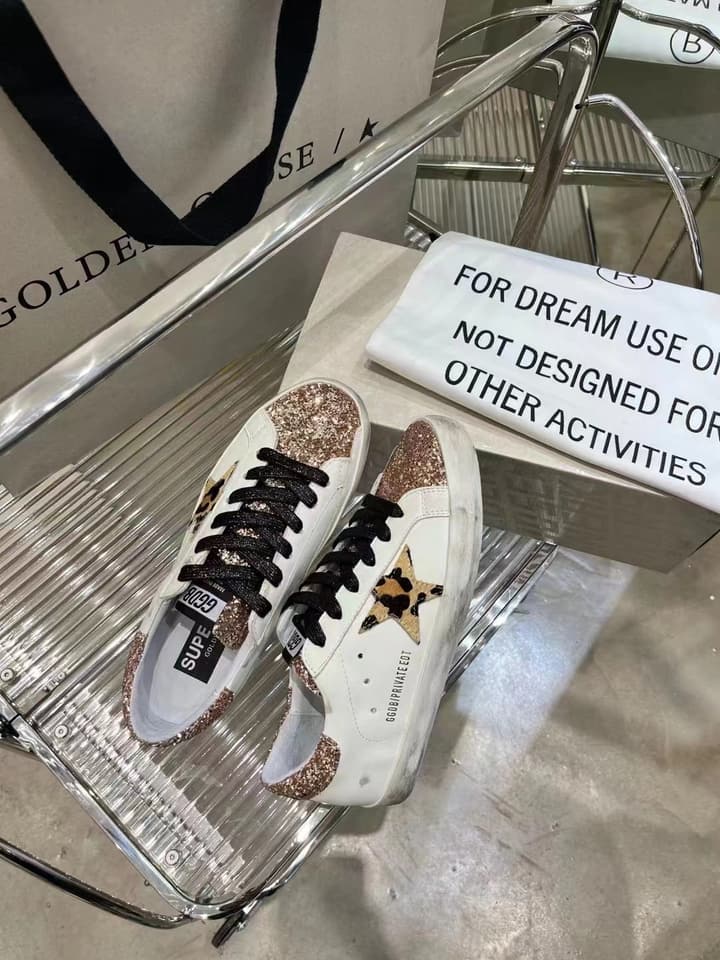 Golden Goose Superstar Graffiti Sneakers – SS22 in Black Star Rose Gold Toe