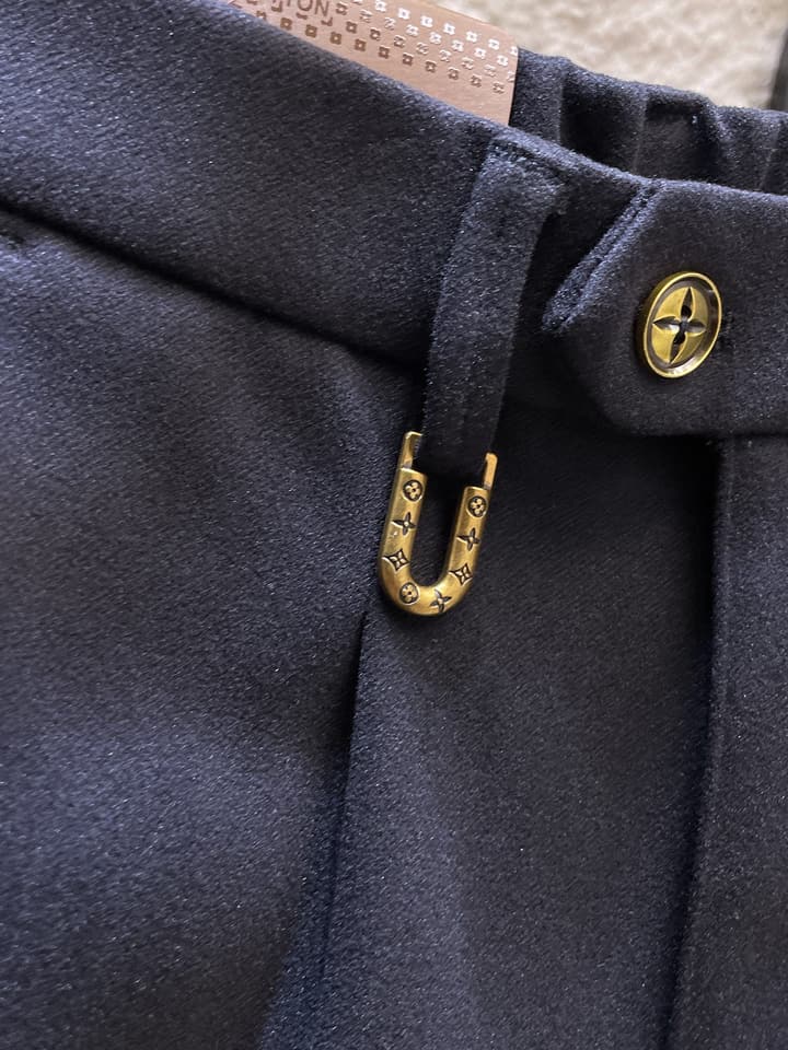 Louis Vuitton Wool Blend Dress Trousers – Autumn/Winter Collection in Black