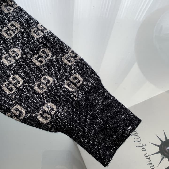 Gucci Silver Thread Jacquard Crewneck Sweater – Autumn/Winter Collection in Black