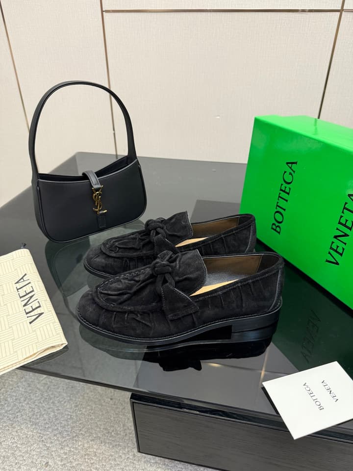 Bottega Veneta Astaire Suede Loafers in Black Leather