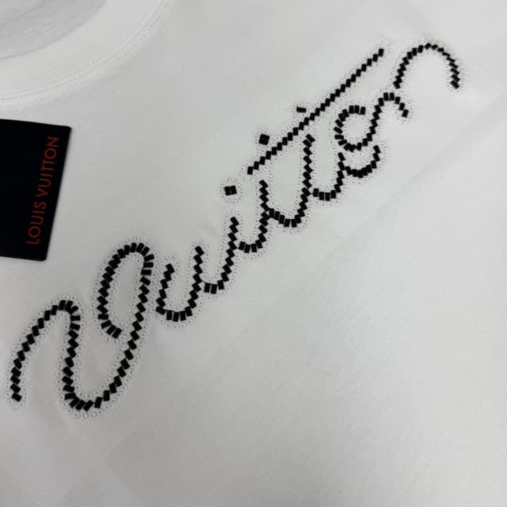 Louis Vuitton Embroidered Logo Oversized T-Shirt – Summer Collection – 26SS in Apricot Colorful LV Lovers