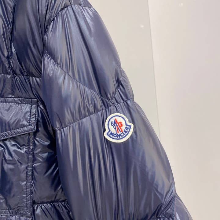 Moncler Goose Down Puffer Jacket – 2025FW in Dark Charcoal