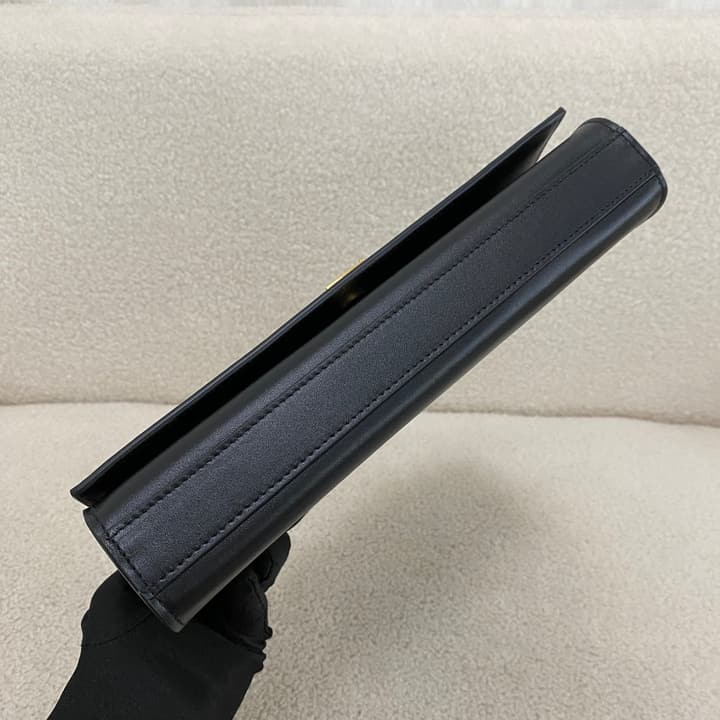 Saint Laurent Kate Classic Clutch Bag in Matte Black