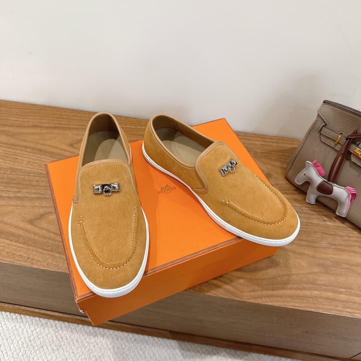 Hermès Classic Unisex Sandals – SS25 New Arrival in Beige