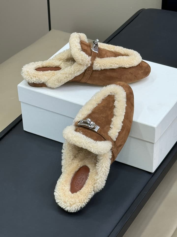 Hermès H Kelly Classic Mule Slippers – 24FW