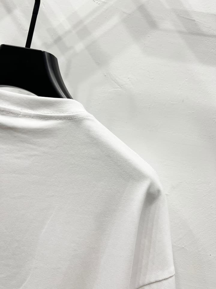 Louis Vuitton Embroidered Floral Logo T-Shirt – 25SS Collection in Classic Black