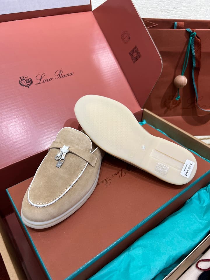 Loro Piana Women's Mules in Pale Beige Suede