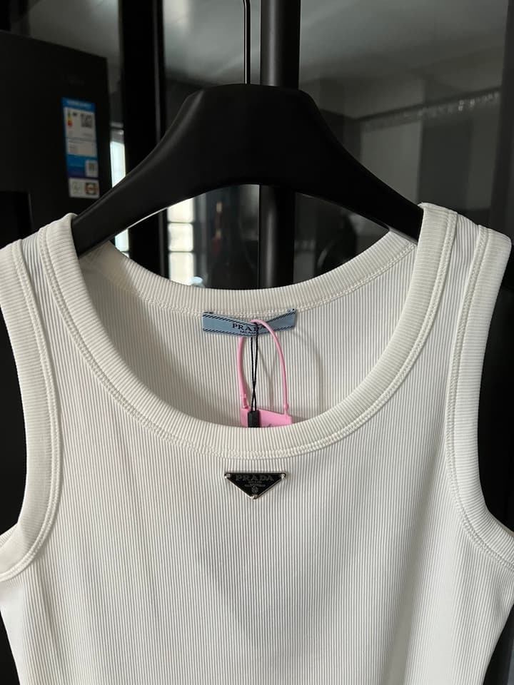 Prada Metal Triangle Logo Ribbed Tank Top – 25SS in Black