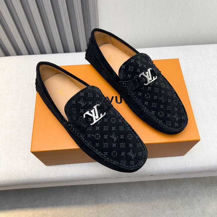 Louis Vuitton Pebbled Leather Driving Shoes in Black Textured Leather