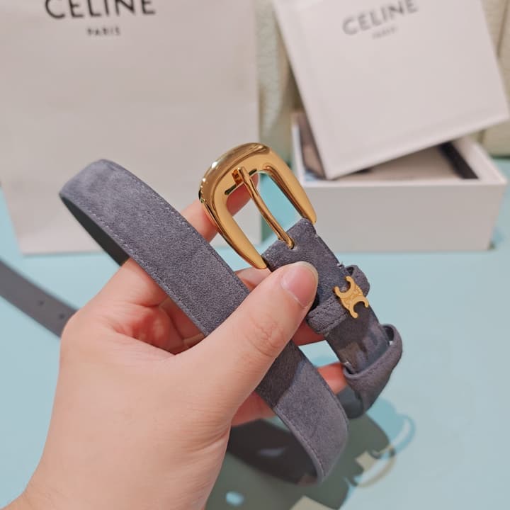 Celine 2.5cm Reversible Cowhide Belt in Classic Black