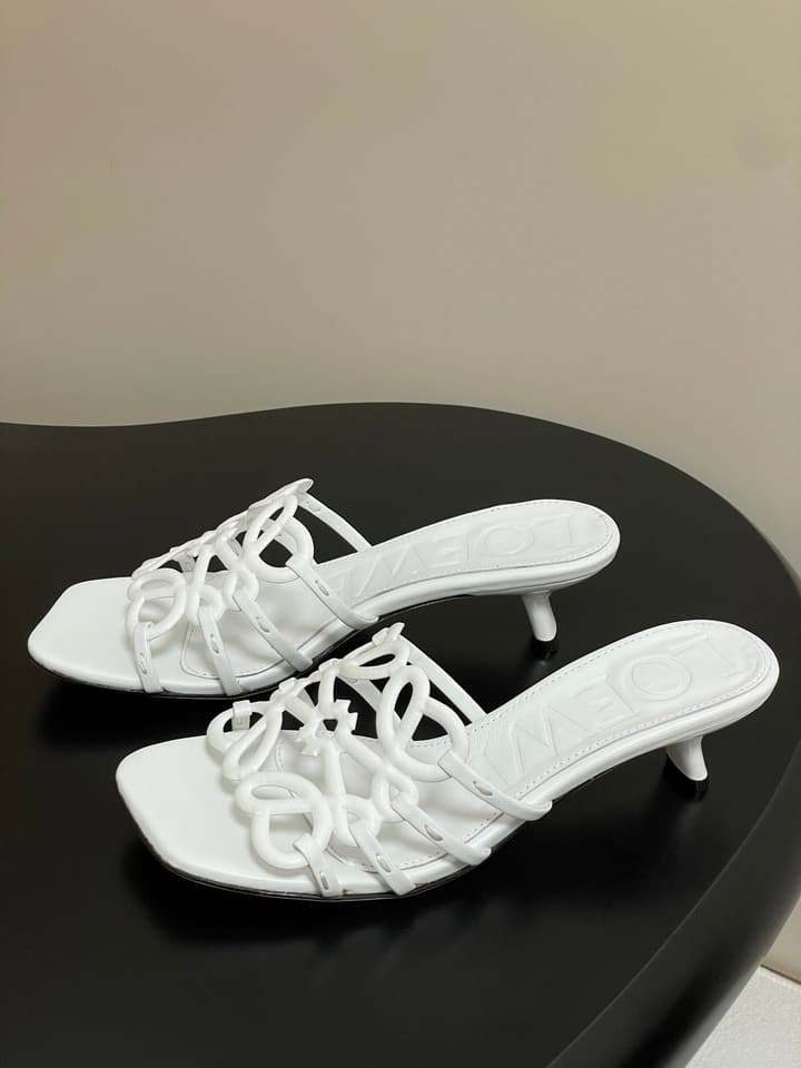 Loewe Hollow-Out Woven Kitten Heel Mules – 25SS Collection in Black