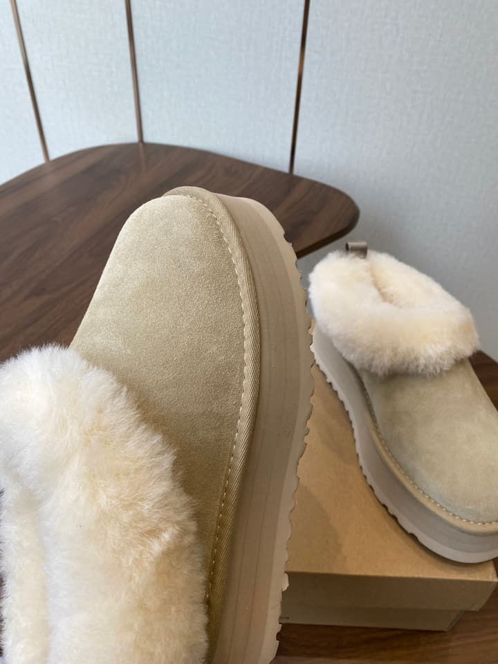 UGG Tazzler Sheep Wool Slippers – Autumn/Winter Collection in Black Suede