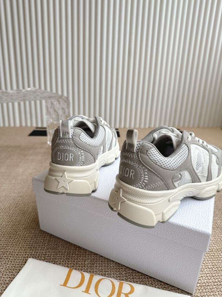 Dior Vibe Sneakers in Gold
