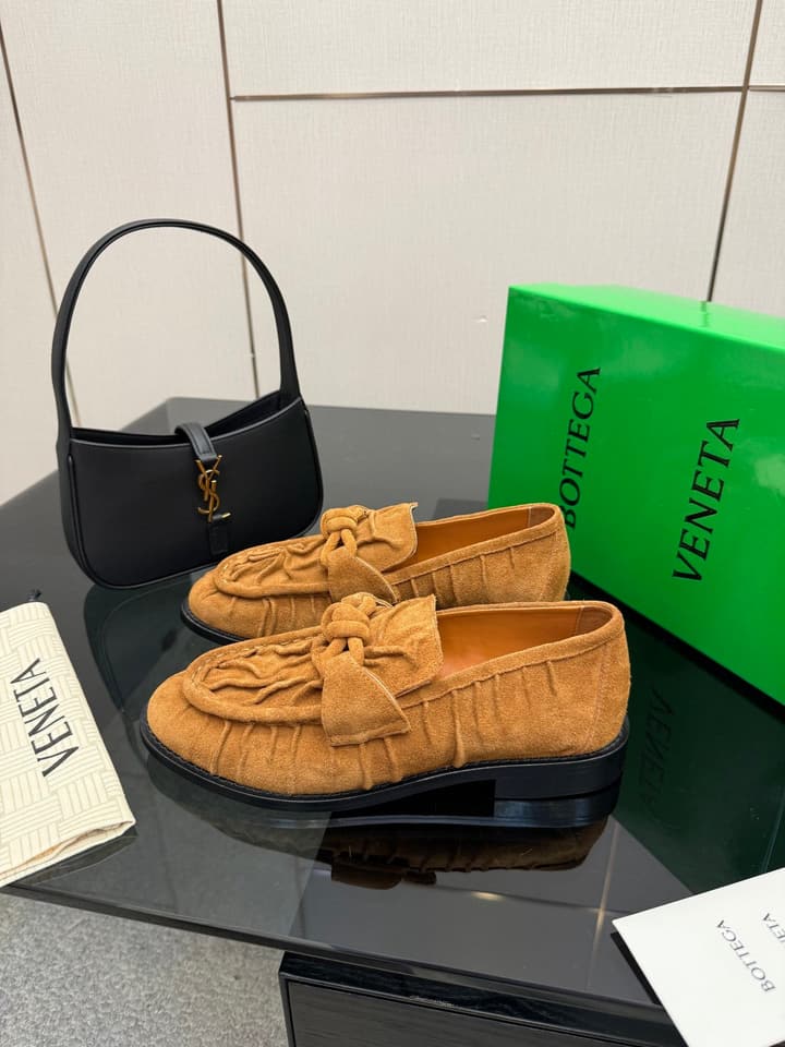 Bottega Veneta Astaire Suede Loafers in Black Leather