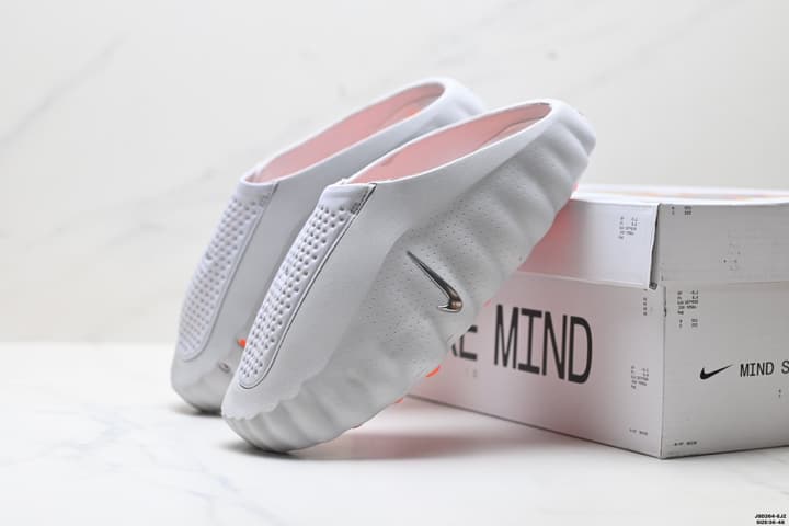 Nike Mind 001 Recovery Slide in Light Grey And Orange