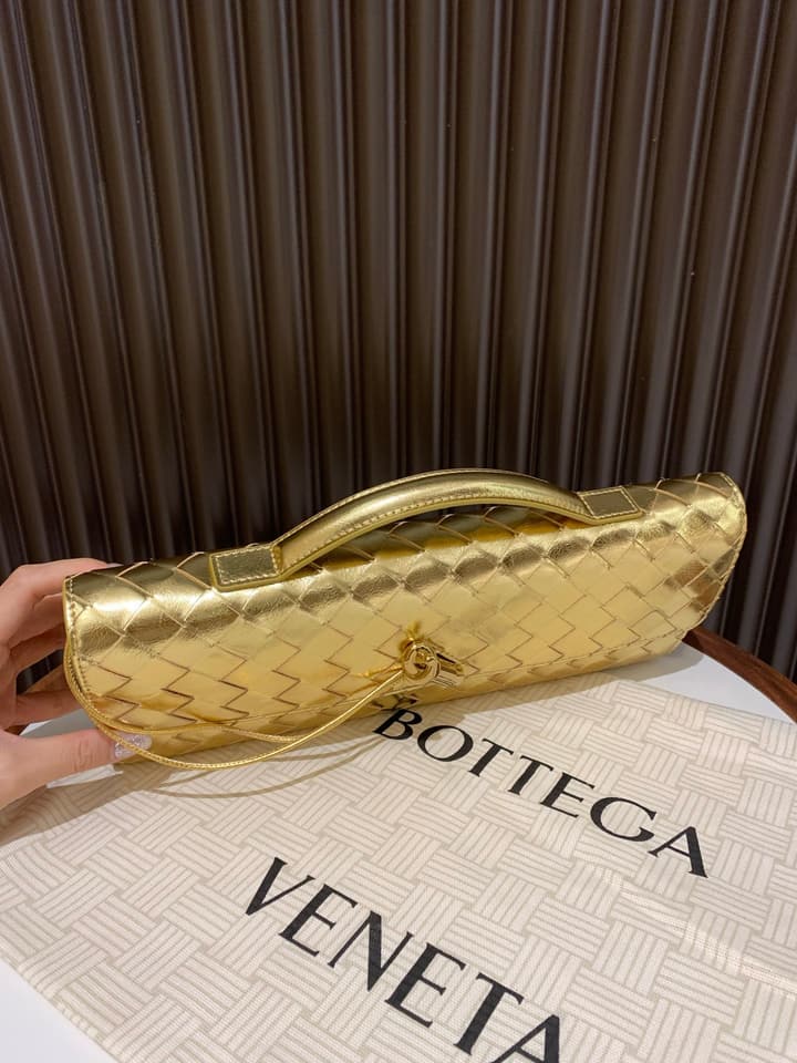 Bottega Veneta Andiamo Clutch Bag in Black Intrecciato