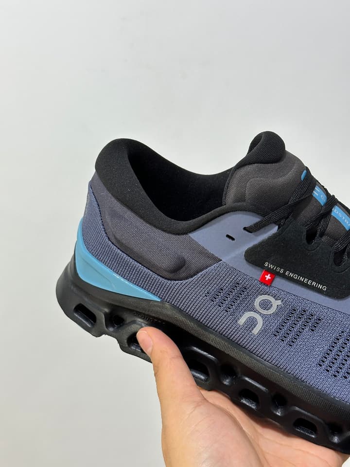 On x Roger Federer Cloudstratus 3 Special Edition Sneakers in All Black Red Accent