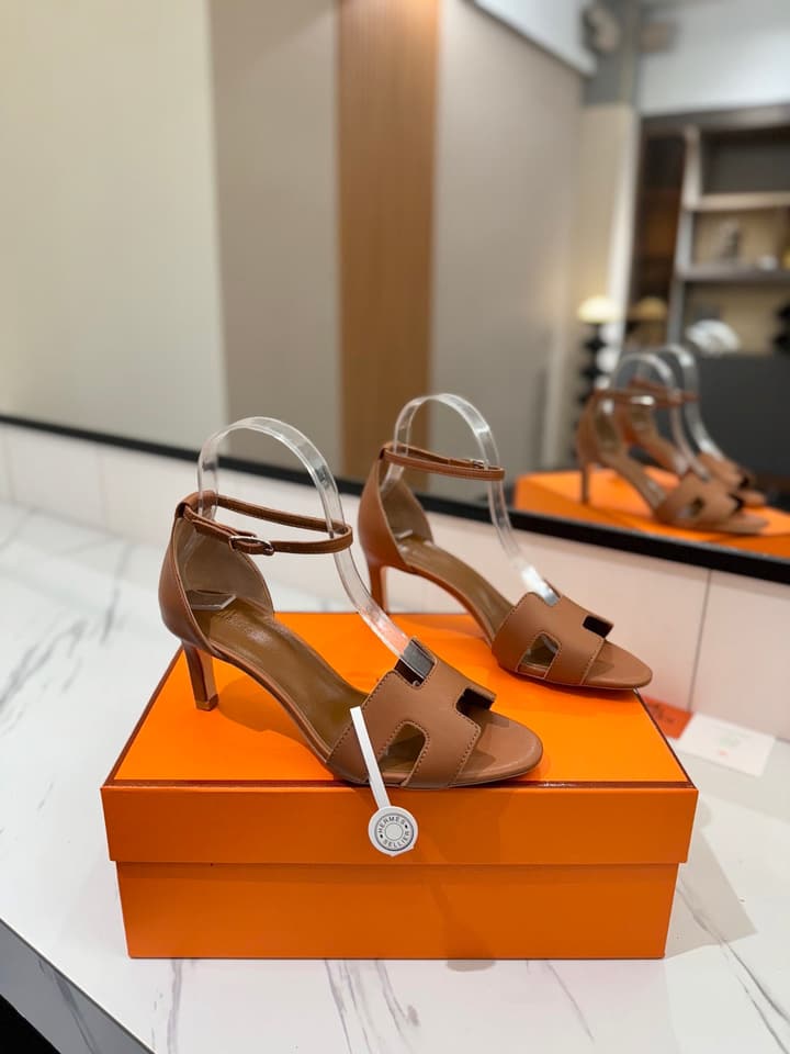 Hermès Classic Smooth Cowhide Heels – 6.5cm in All White