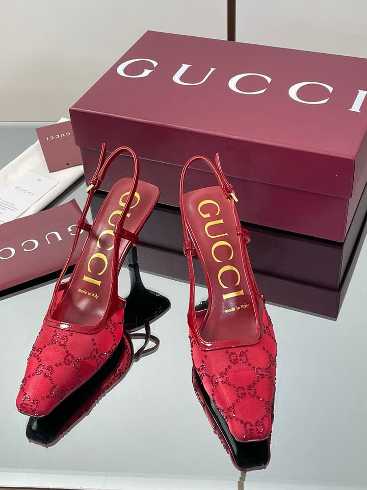 Gucci Cosmogonie GG Crystal Slingback Sandals – 2025 Early Autumn Collection in Black Crystal Gg