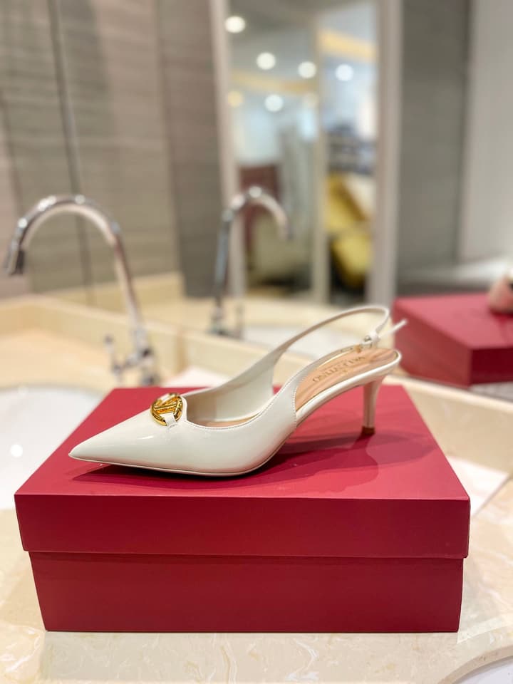 Valentino VLogo Signature Patent Leather Slingback Heels – 2024 Collection in Nude Leather