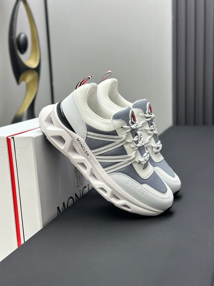 Moncler Trailgrip GTX Performance Running Shoes in Black