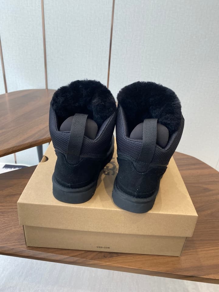 UGG Knitted Shearling Snow Boots in Black Suede
