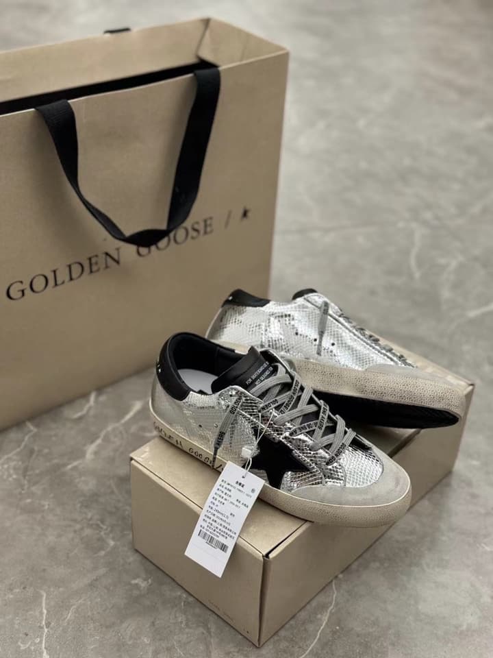 Golden Goose Superstar Sneakers – 2024 New Collection in Silver Checkered With Black Star