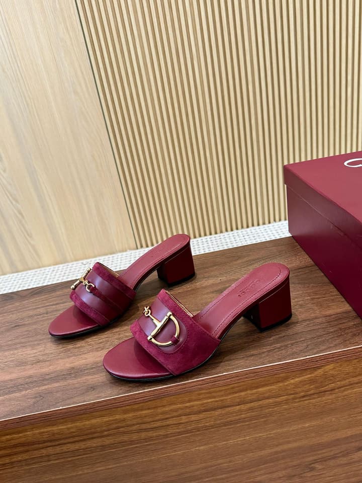 Gucci D-Horsebit Mule Sandals in Brown Gg Canvas