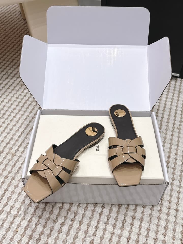Saint Laurent Melody Square Toe Flat Sandals – 2026SS in Burgundy Patent