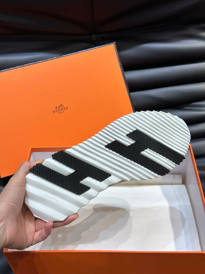 Hermès Bouncing Sneakers in Charcoal