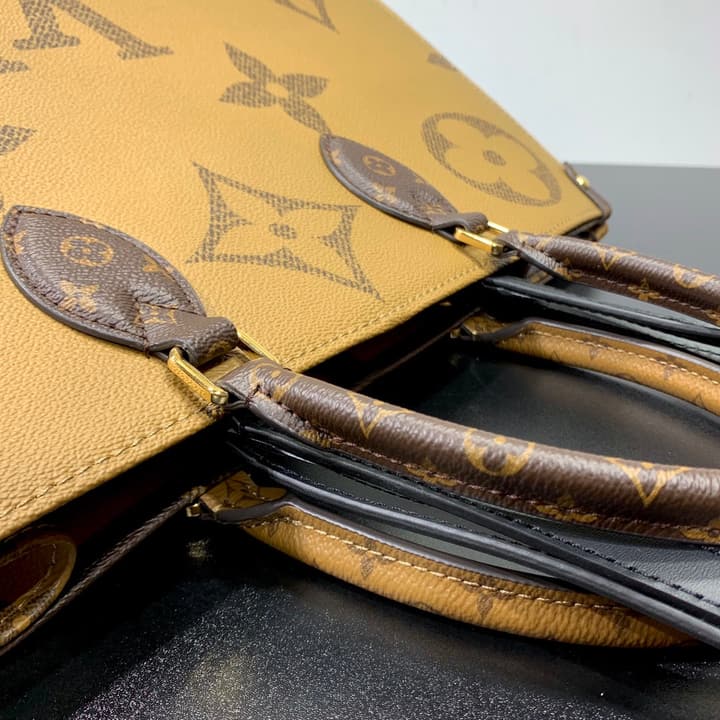 Louis Vuitton Onthego Monogram Giant Tote Bag in Monogram Giant Brown/tan