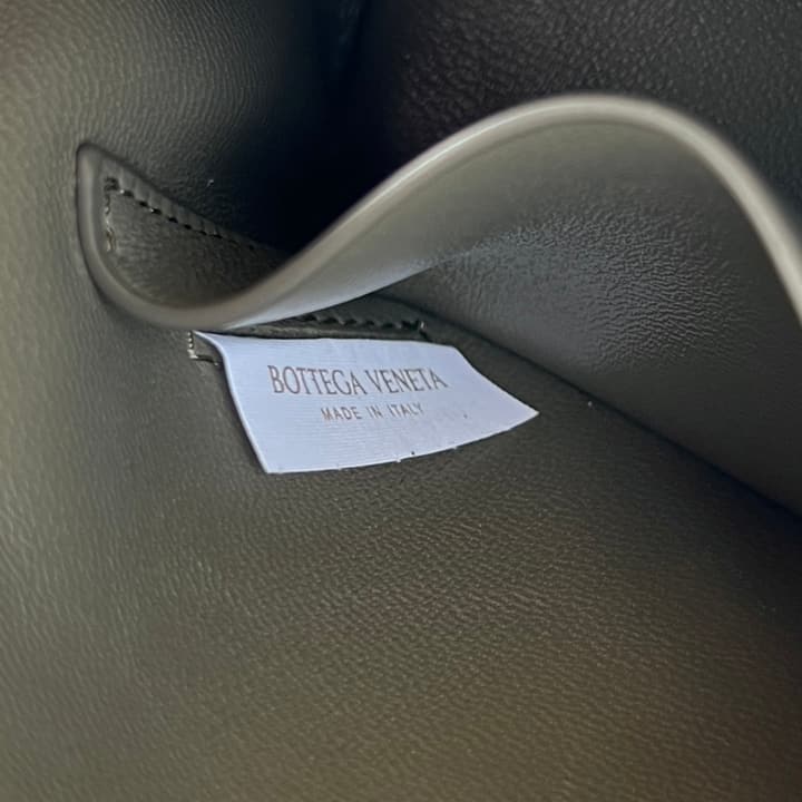 Bottega Veneta Pinacoteca Small Tote Handbag – 2025SS in Burgundy With Light Blue Lining A