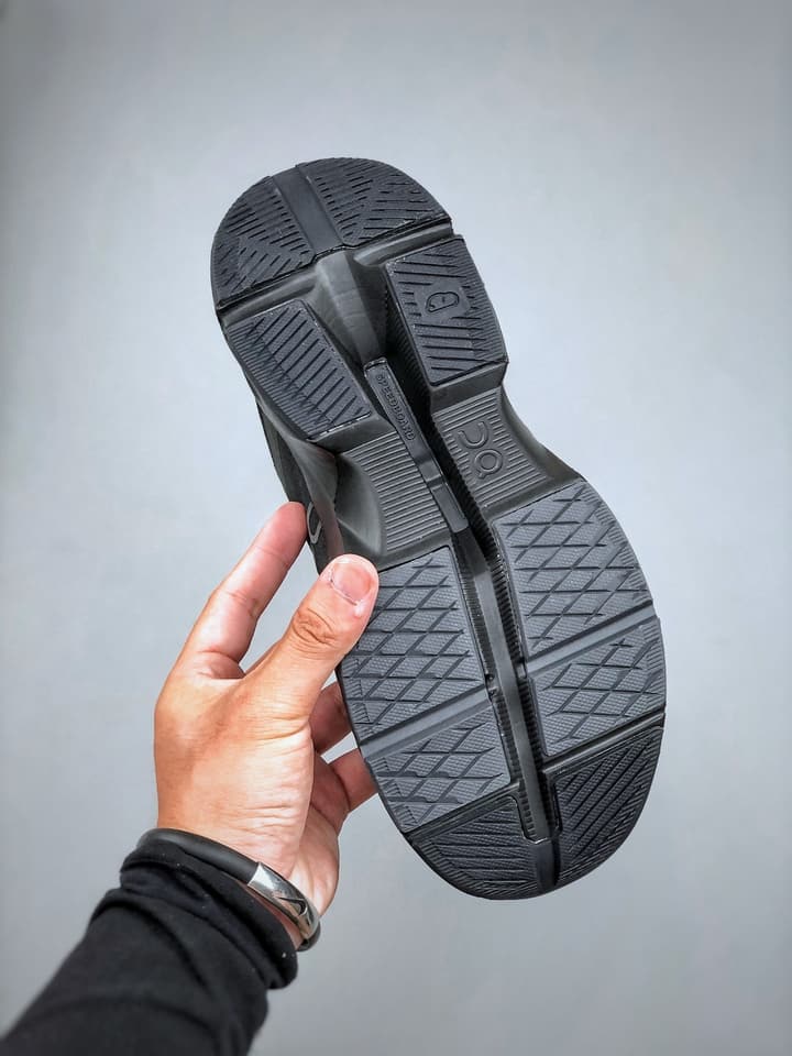 On Cloudpulse Running Shoes