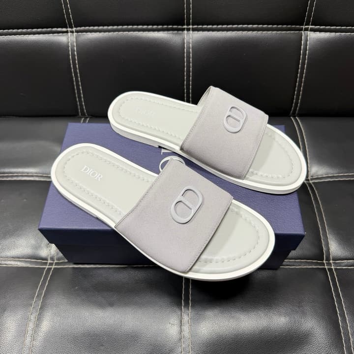 Dior Men's Pebbled Leather and Suede Slides – Spring/Summer Collection 2025 in Black Pebbled Leather Cross Strap