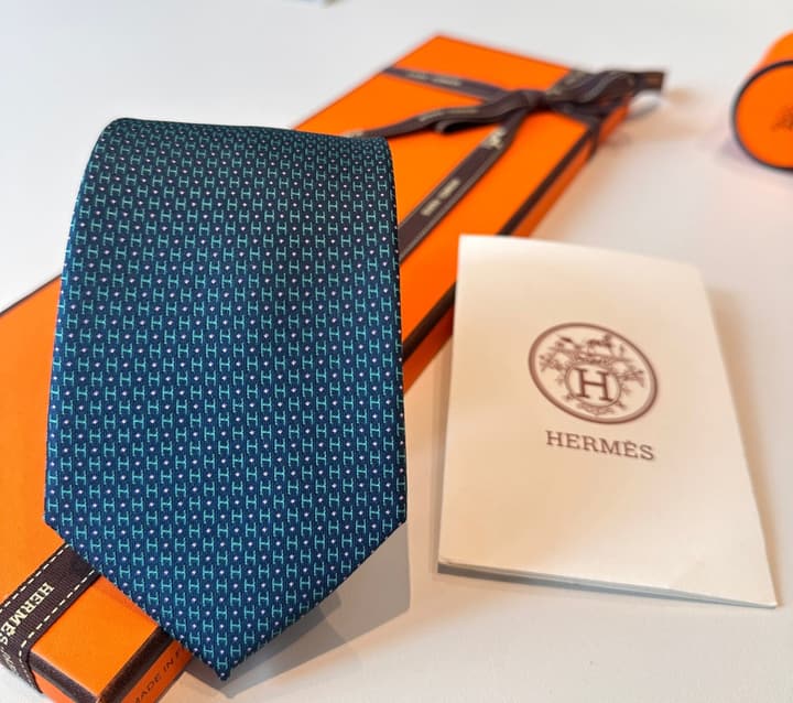 Hermès Men's Polka Dot Silk Tie in Charcoal Gray