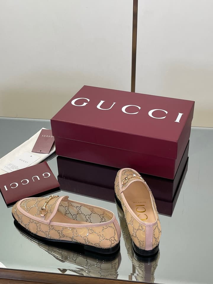 Gucci Patent Leather GG Crystal Loafers – FW25 in Black Patent Crystal Gg