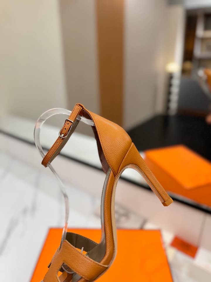 Hermès Classic H Palm Grain Heeled Sandals – 9cm in Black
